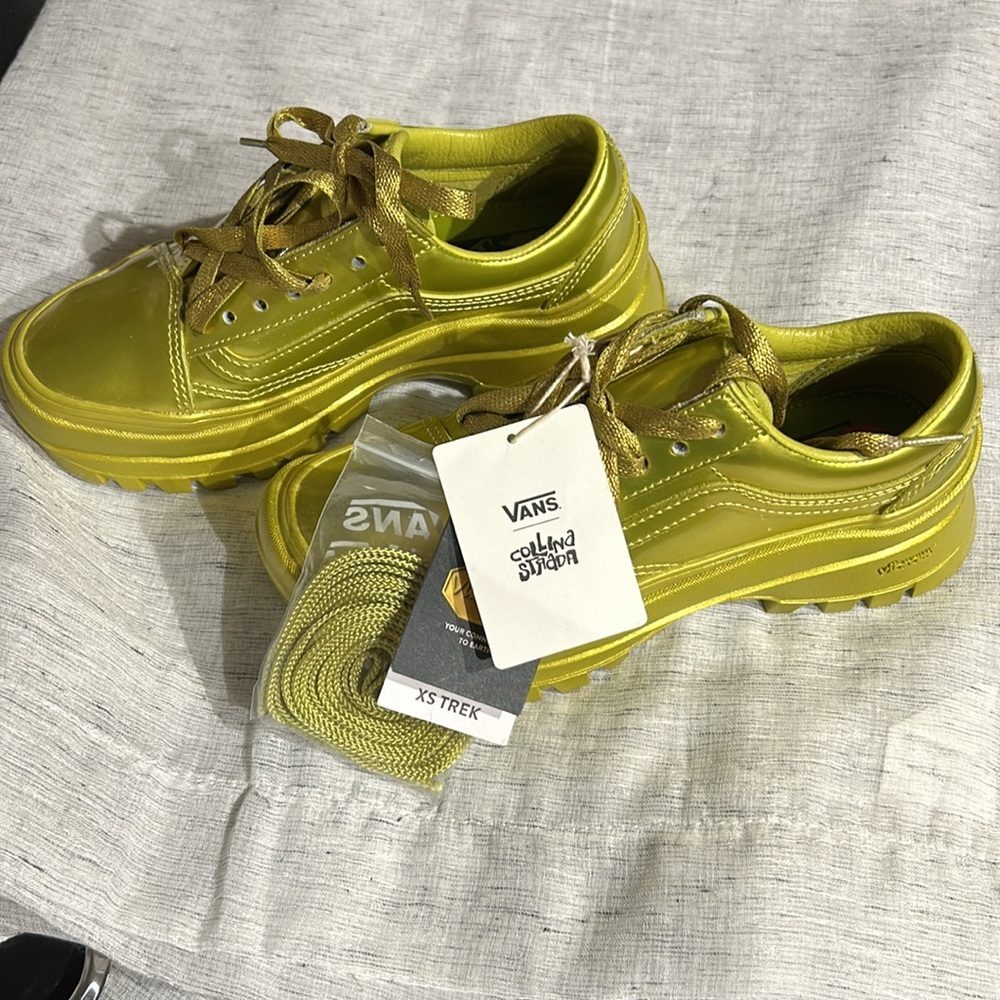 Vans Chunky Platform Sneakers in Bright Yellow - Picture 7 of 12